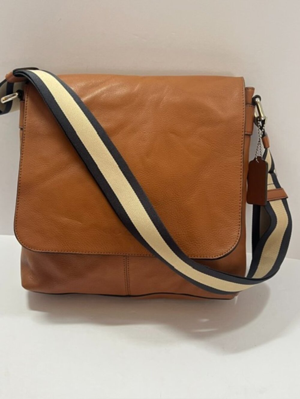 Coach Sullivan Sport Calf Leather Messenger F72108 Brittish Tan/Black Unisex EUC